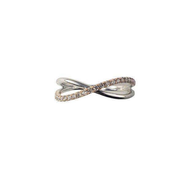 Vintage 14 Karat Two Tone Gold and Diamond Ring Size 7 #14731